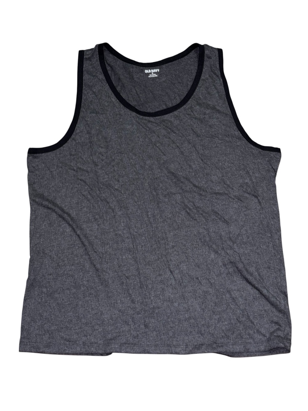 gray tank top